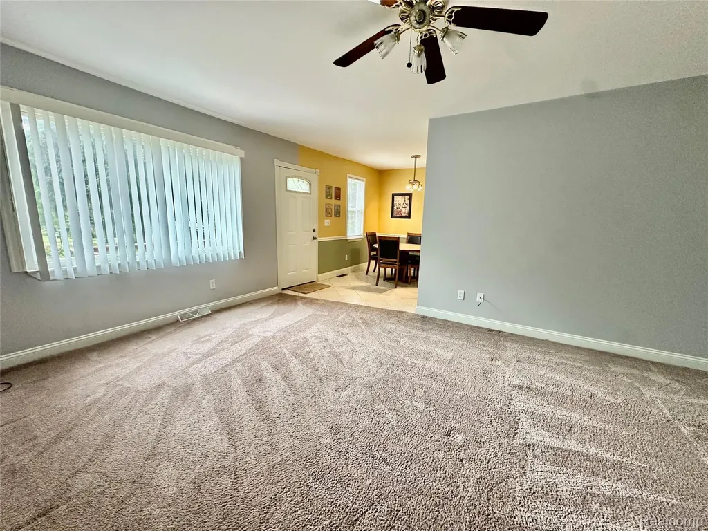 3404 Rockhaven Avenue Rochester Hills City MI 48309