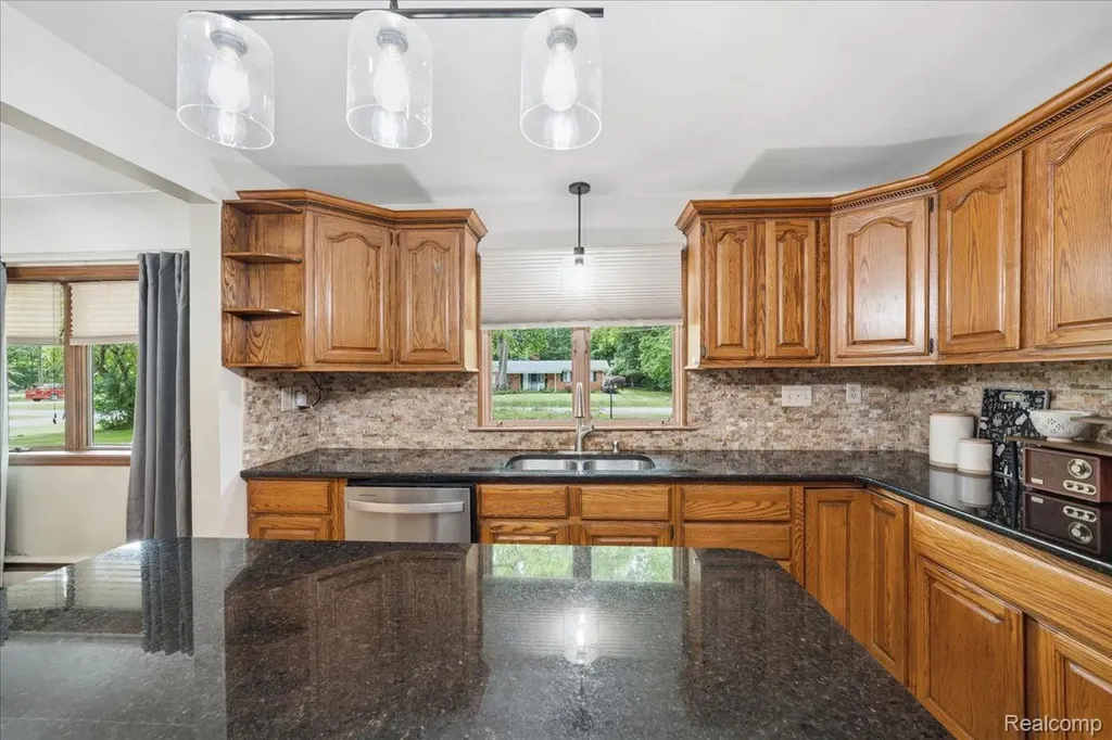 10210 Lavern Court Vienna Charter Township MI 48420