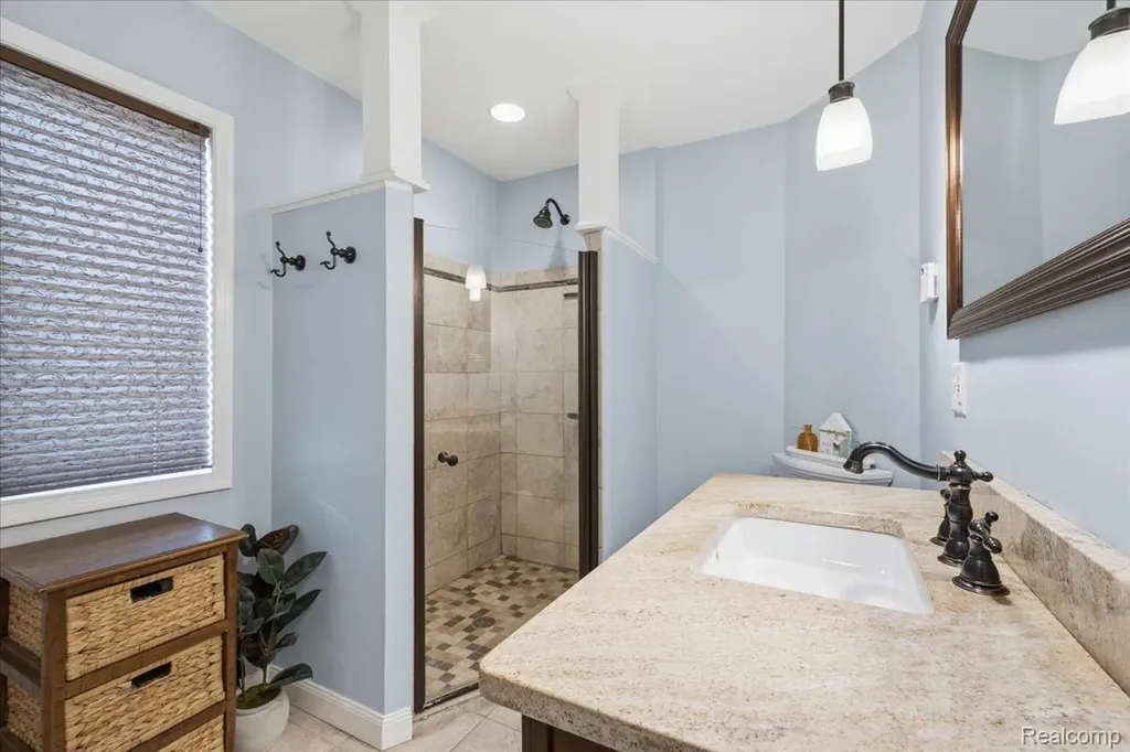 10210 Lavern Court Vienna Charter Township MI 48420