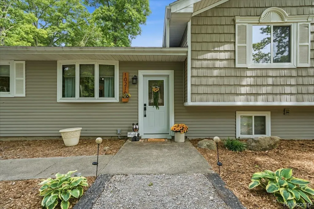 10210 Lavern Court Vienna Charter Township MI 48420