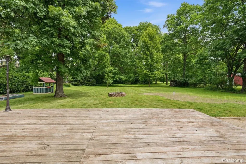 10210 Lavern Court Vienna Charter Township MI 48420