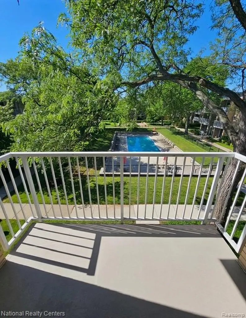 4913 Crooks Road Crooks Road Royal Oak City MI 48073