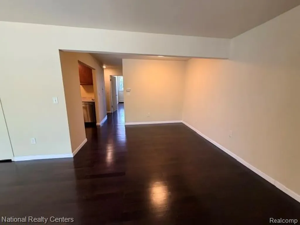 4913 Crooks Road Crooks Road Royal Oak City MI 48073