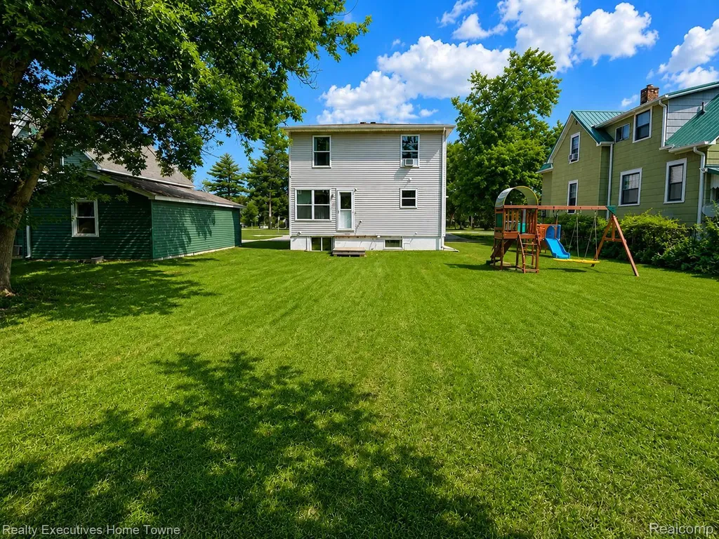 2914 South Boulevard Port Huron City MI 48060