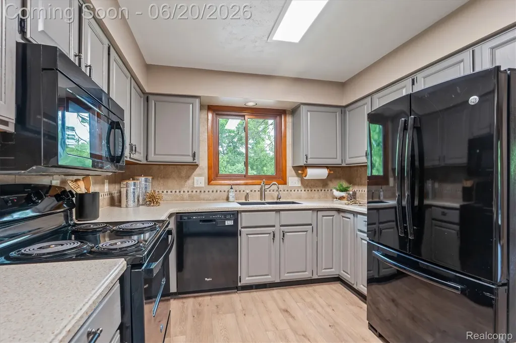3325 Proctor Lane Oakland Charter Township MI 48363
