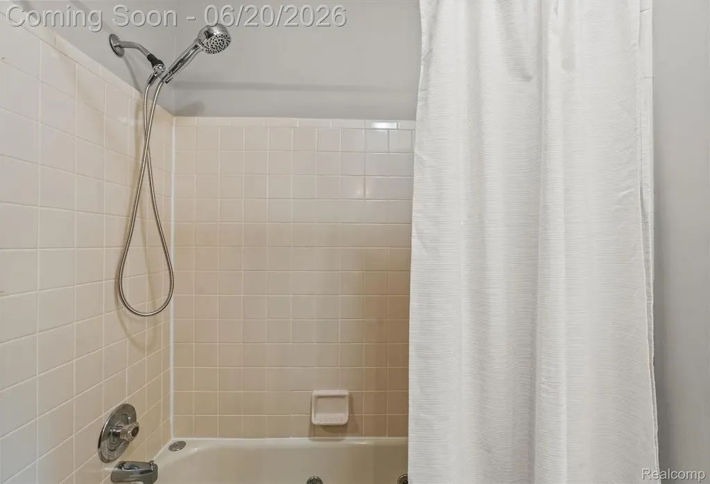 3325 Proctor Lane Oakland Charter Township MI 48363