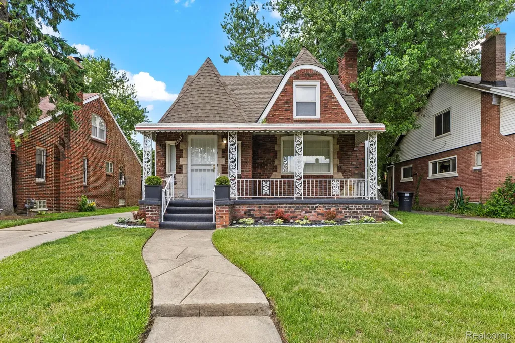 15903 Saint Marys Street Detroit City MI 48227