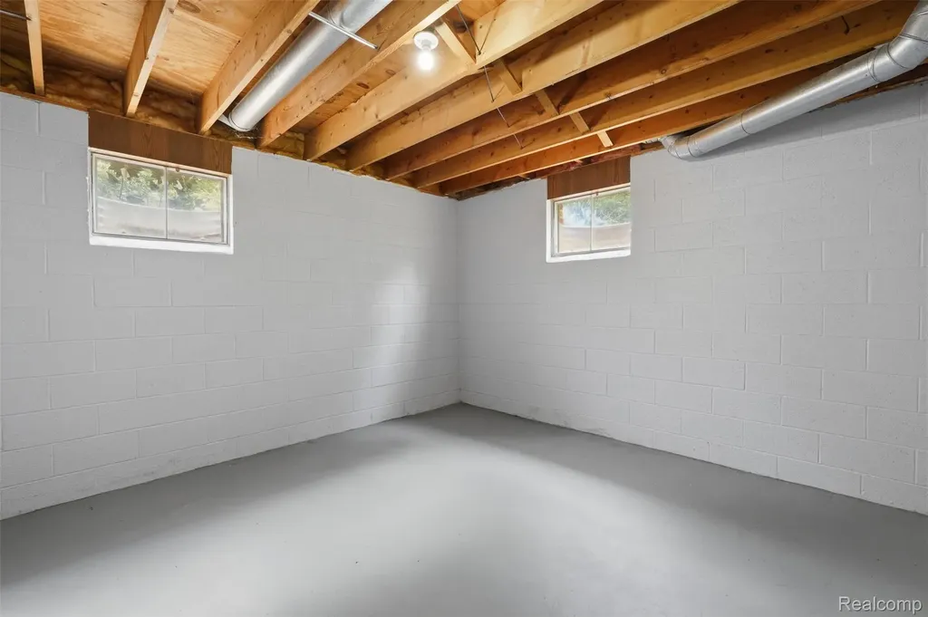 3843 Hooker Road Hamburg Township MI 48169