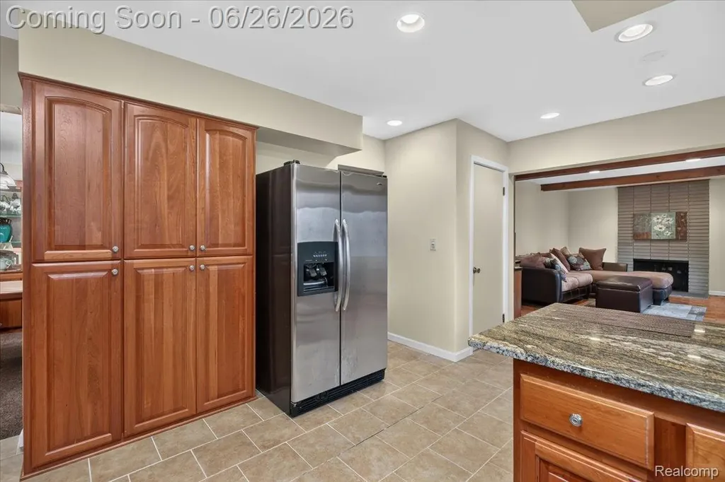18917 Filmore Street Southfield City MI 48075