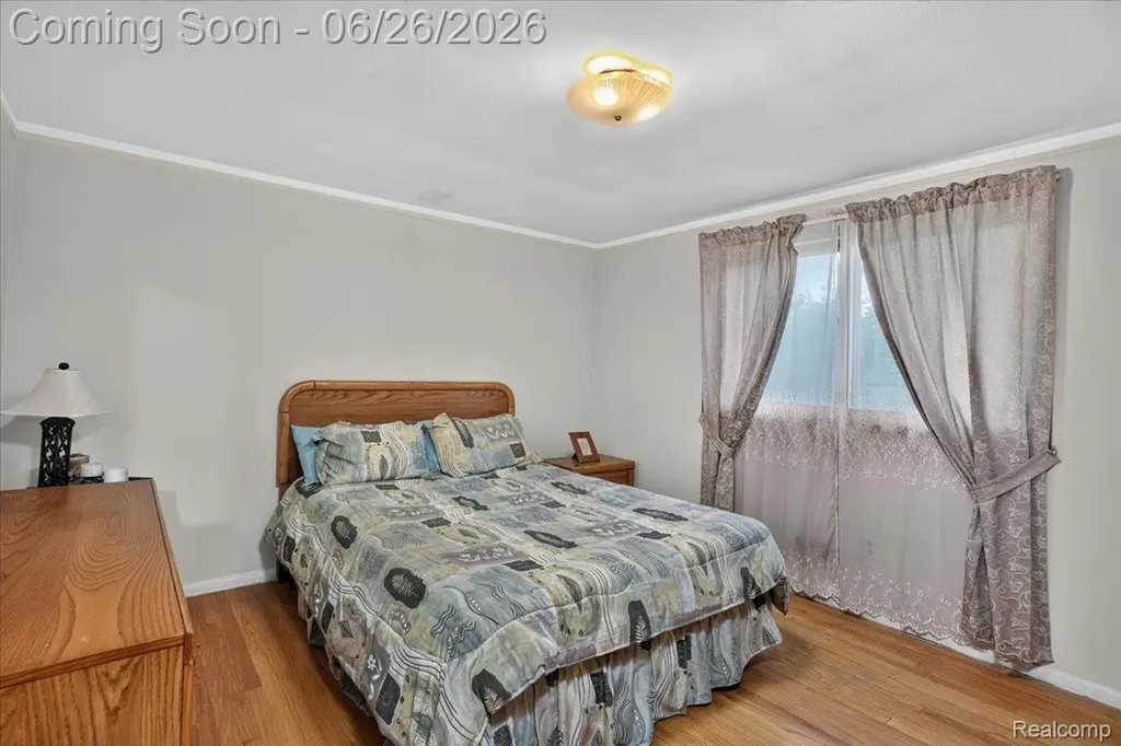 18917 Filmore Street Southfield City MI 48075