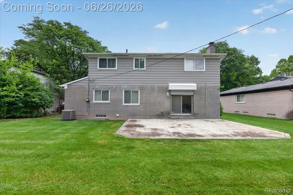 18917 Filmore Street Southfield City MI 48075