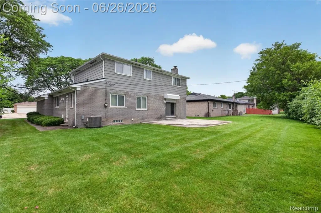 18917 Filmore Street Southfield City MI 48075