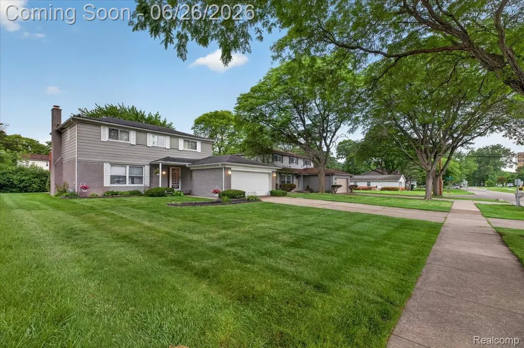 18917 Filmore Street Southfield City MI 48075
