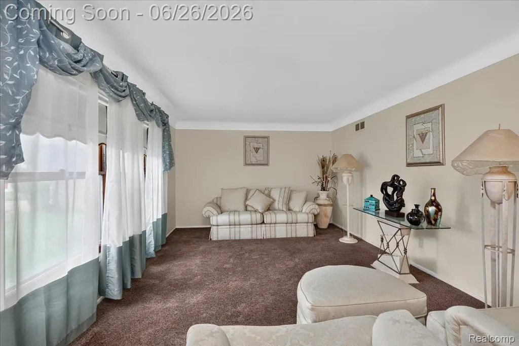 18917 Filmore Street Southfield City MI 48075