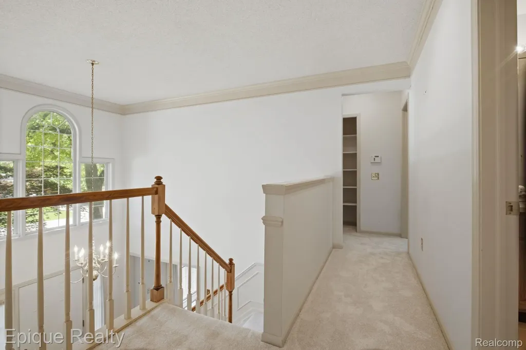 3261 Windwood Road West Bloomfield Charter Township MI 48324