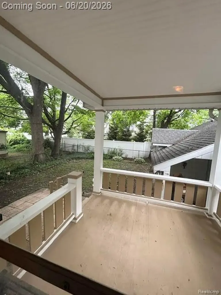 403 California Avenue Royal Oak City MI 48067