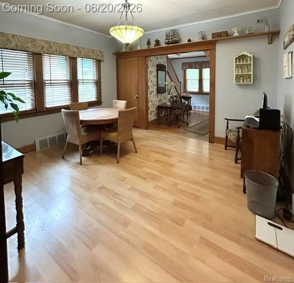 403 California Avenue Royal Oak City MI 48067