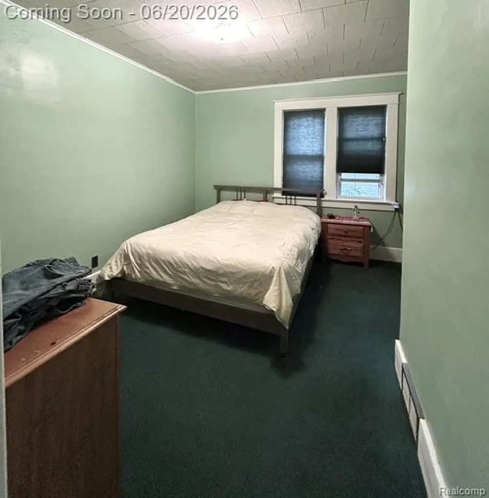 403 California Avenue Royal Oak City MI 48067