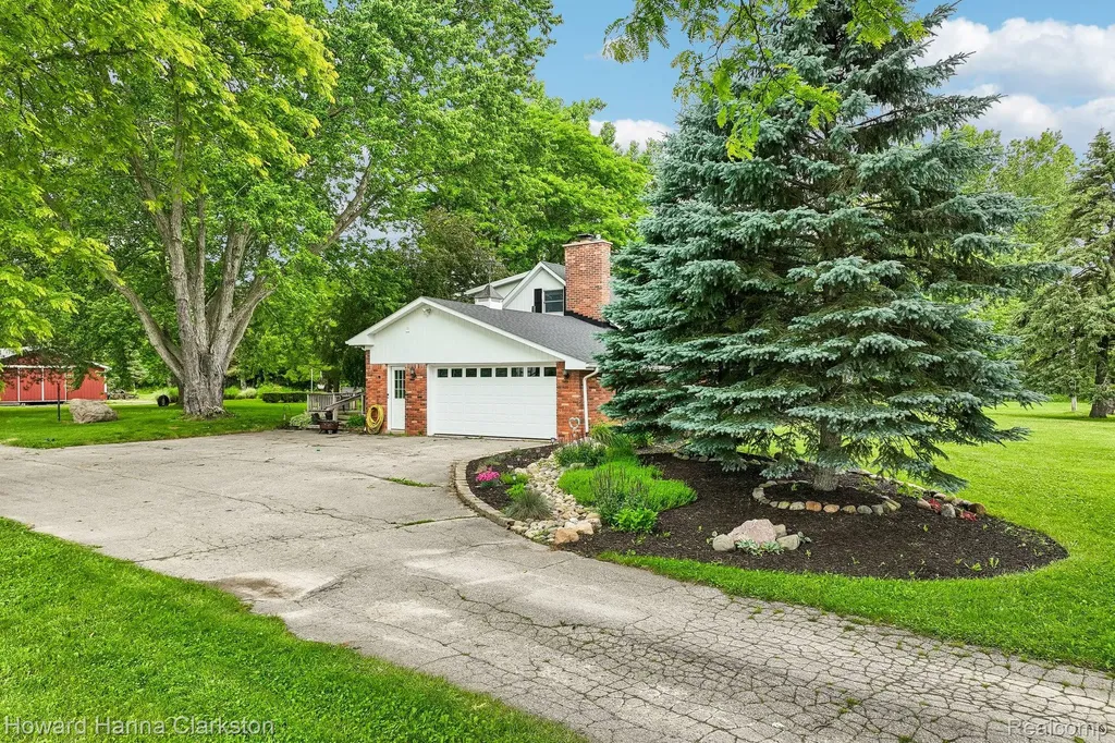 66653 Hartway Road Ray Township MI 48096