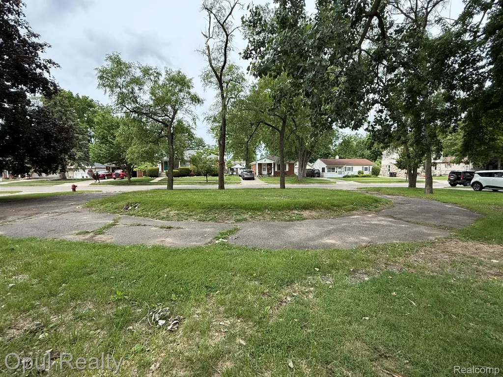 11700 Cavell Street Livonia City MI 48150