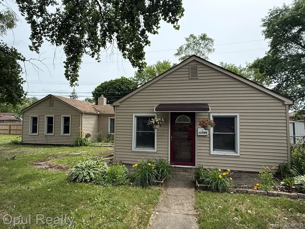 11700 Cavell Street Livonia City MI 48150