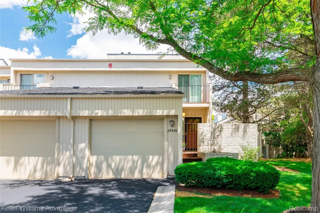 39478 Country Lane Novi City MI 48375