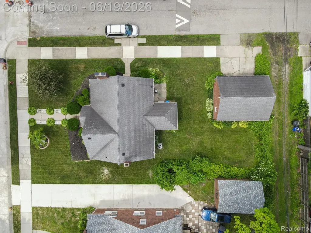 16216 Burgess Detroit City MI 48219