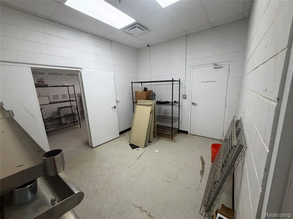 850 Ladd Road Commerce Charter Township MI 48390