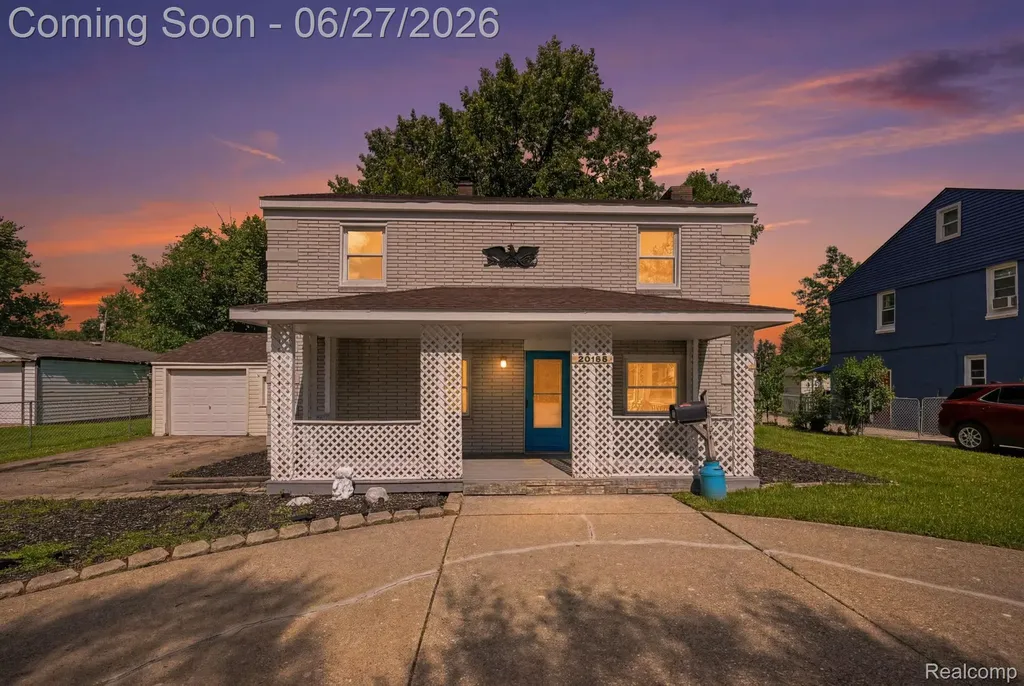29156 Coolidge Street Roseville City MI 48066