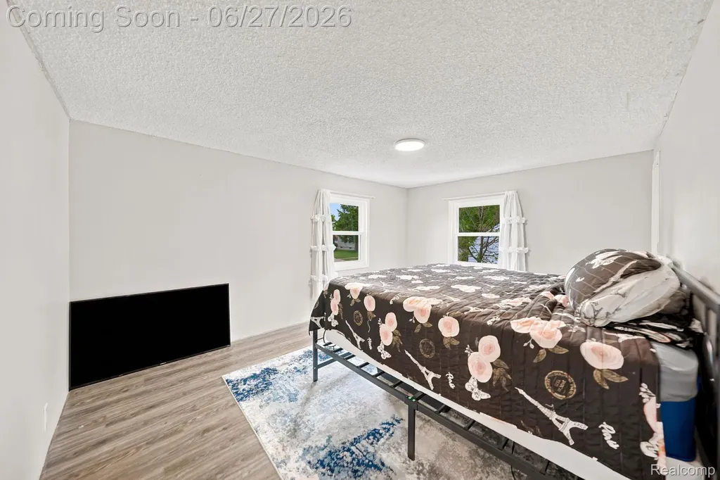 29156 Coolidge Street Roseville City MI 48066