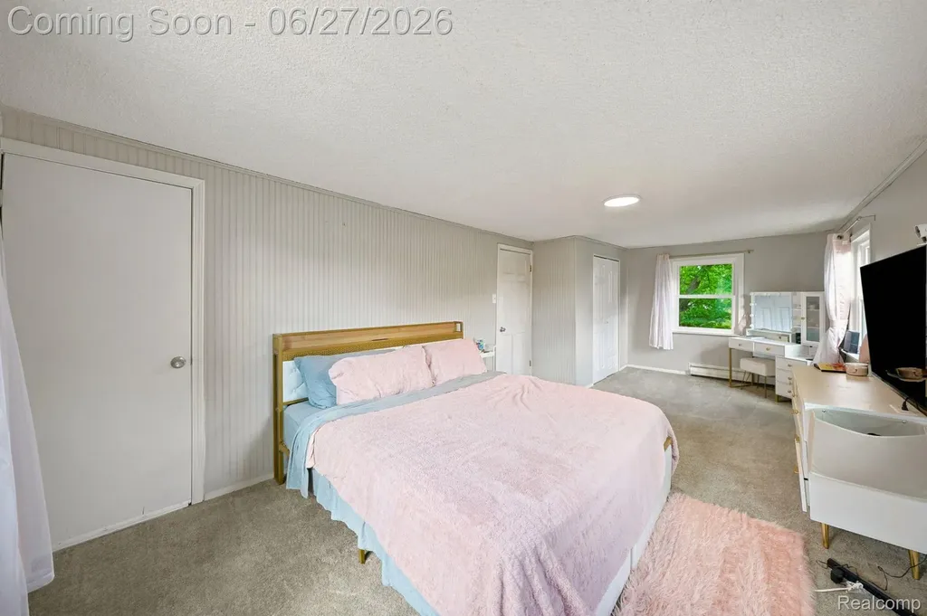 29156 Coolidge Street Roseville City MI 48066