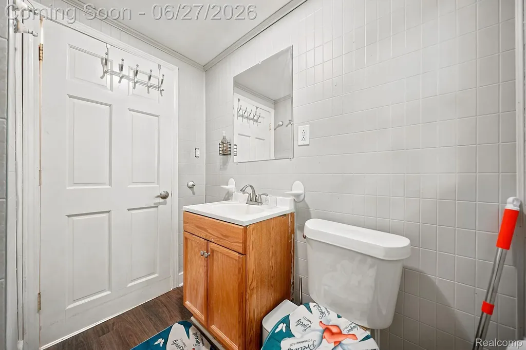 29156 Coolidge Street Roseville City MI 48066