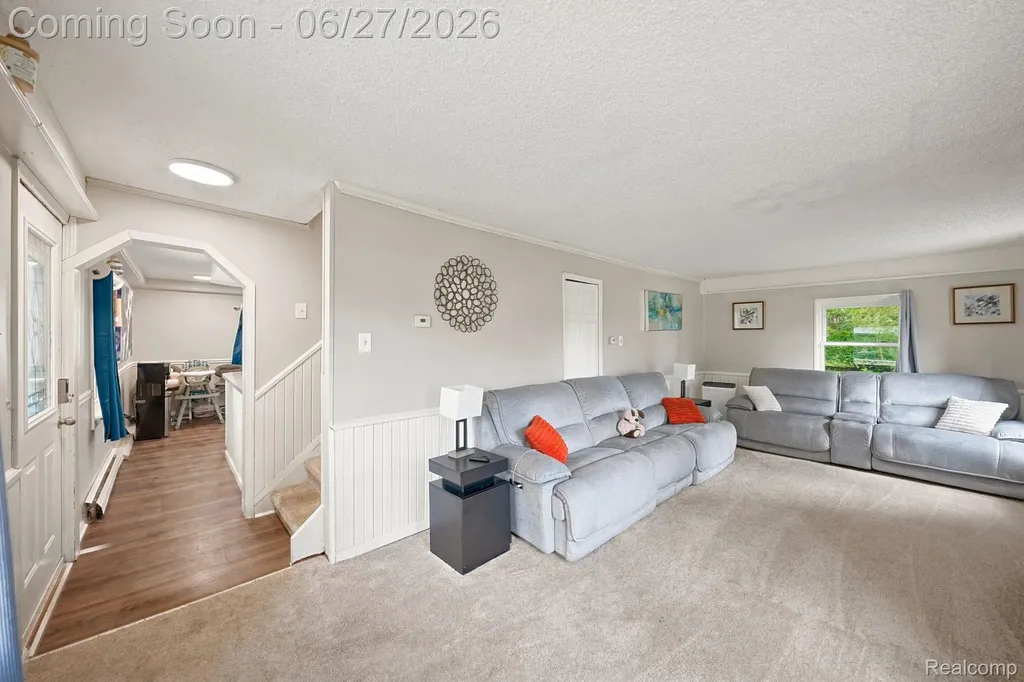 29156 Coolidge Street Roseville City MI 48066