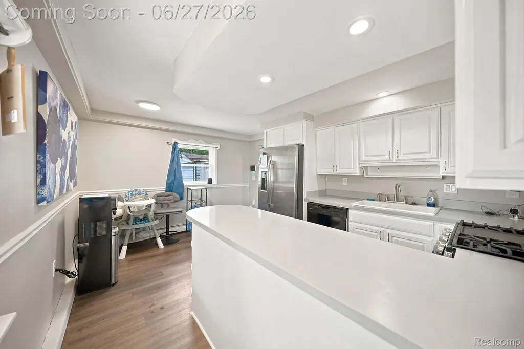 29156 Coolidge Street Roseville City MI 48066