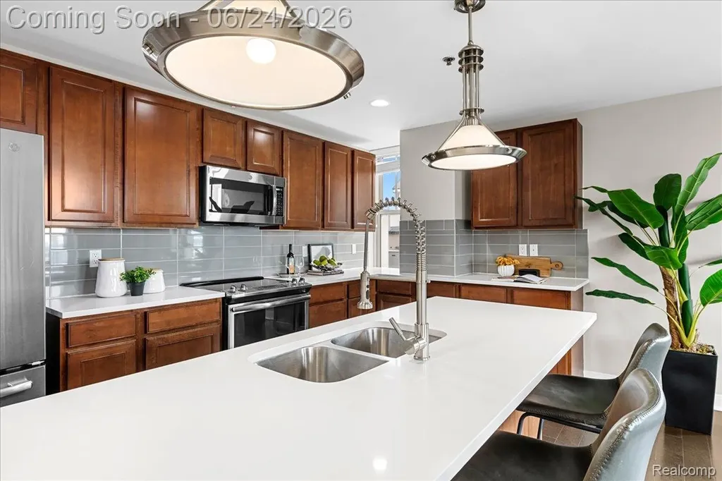 525 W Lafayette Boulevard Detroit City MI 48226