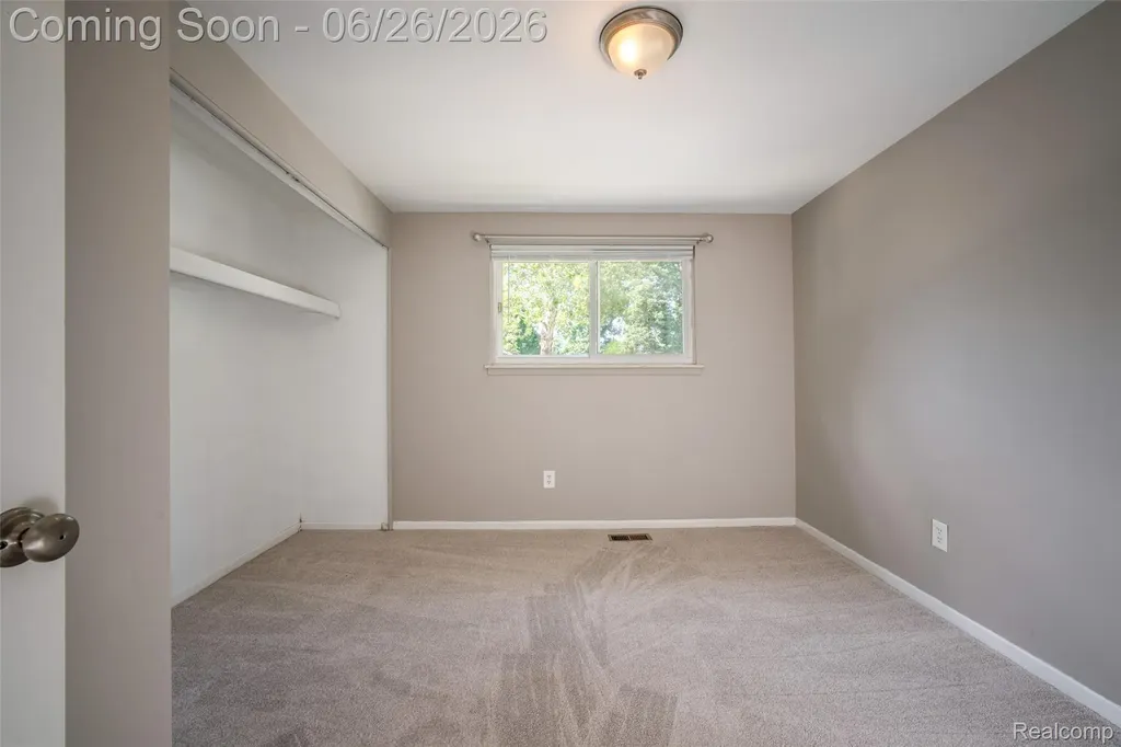 30227 Stockton Avenue Farmington City MI 48336