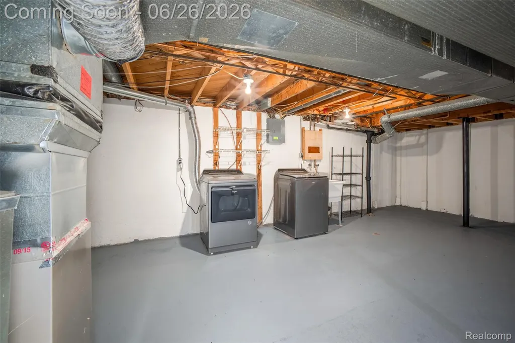 30227 Stockton Avenue Farmington City MI 48336