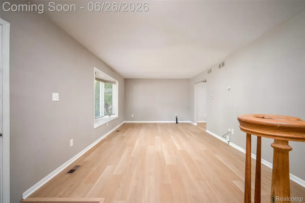 30227 Stockton Avenue Farmington City MI 48336