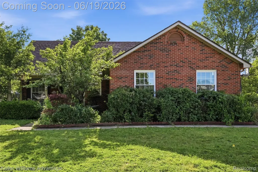 24438 Cote D Nel Drive Farmington Hills City MI 48336