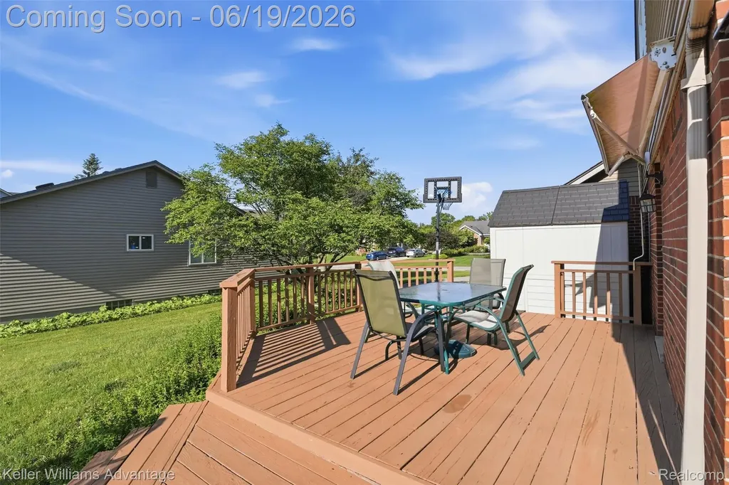 24438 Cote D Nel Drive Farmington Hills City MI 48336