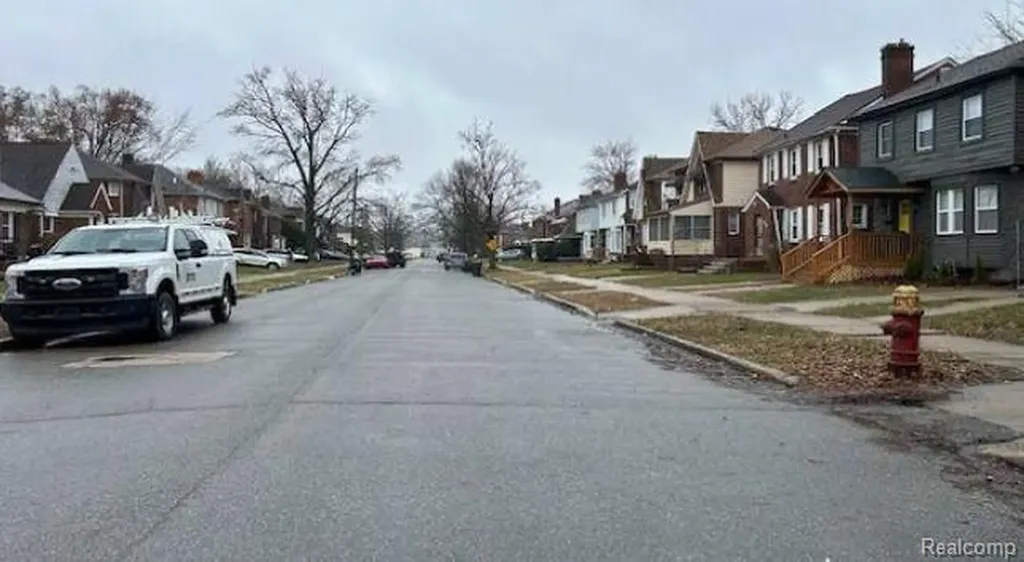 16555 Mendota Street Detroit City MI 48221