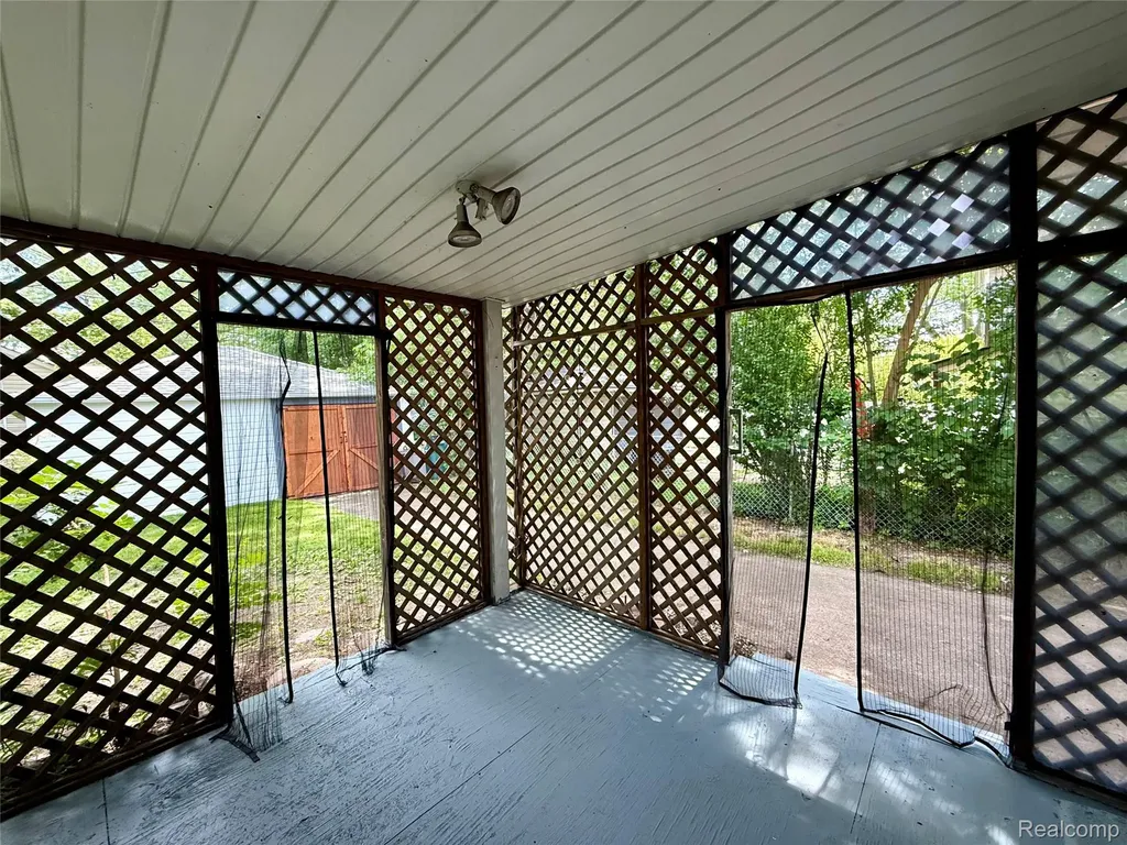 3226 Grayson Street Ferndale City MI 48220