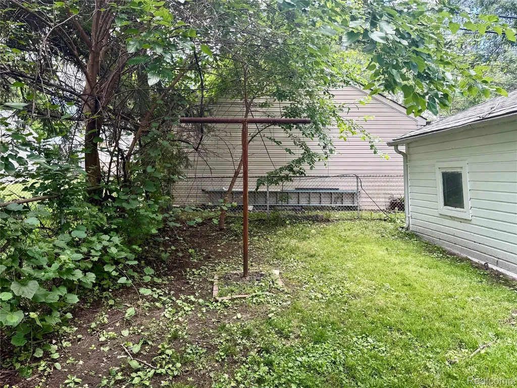 3226 Grayson Street Ferndale City MI 48220