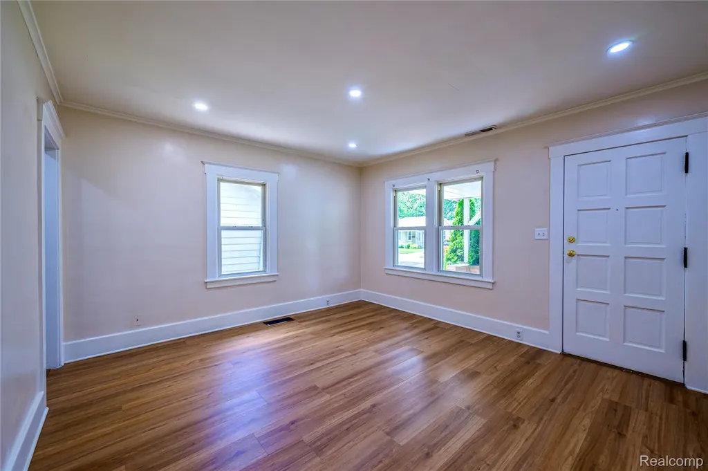 3226 Grayson Street Ferndale City MI 48220