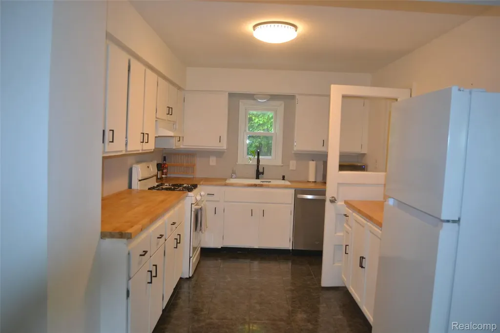 5244 Oleksyn Road Mt. Morris Township MI 48504