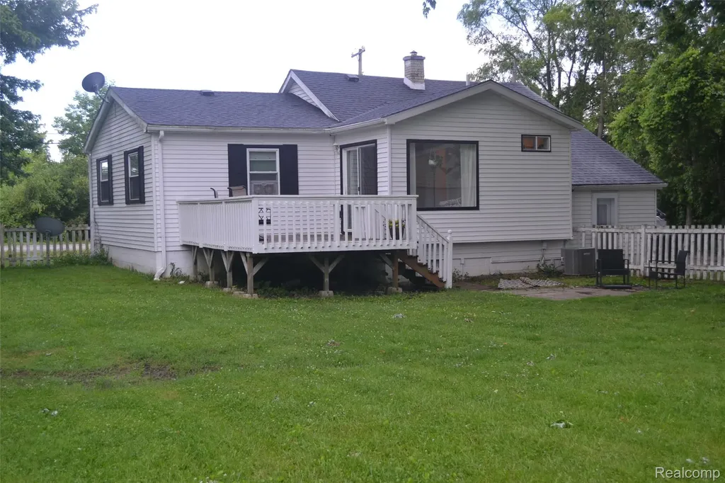 5244 Oleksyn Road Mt. Morris Township MI 48504