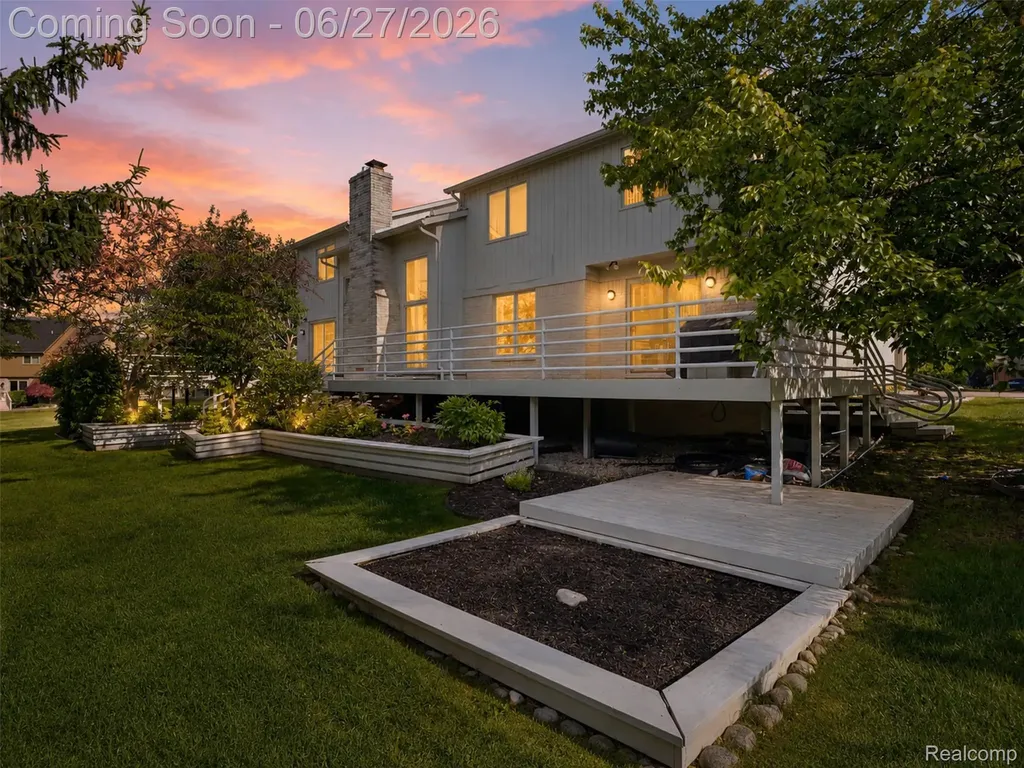 39044 Wilton Court Farmington Hills City MI 48331