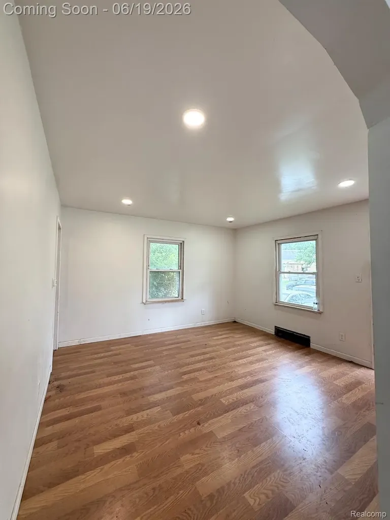 9536 Plainview Avenue Detroit City MI 48228