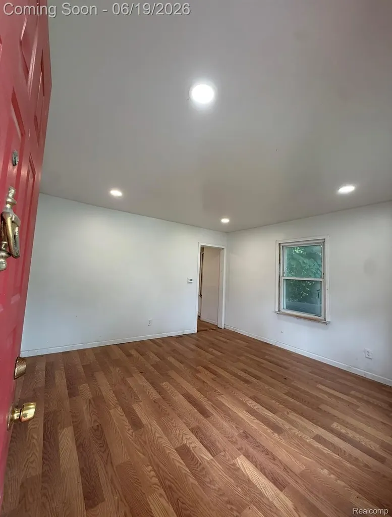 9536 Plainview Avenue Detroit City MI 48228