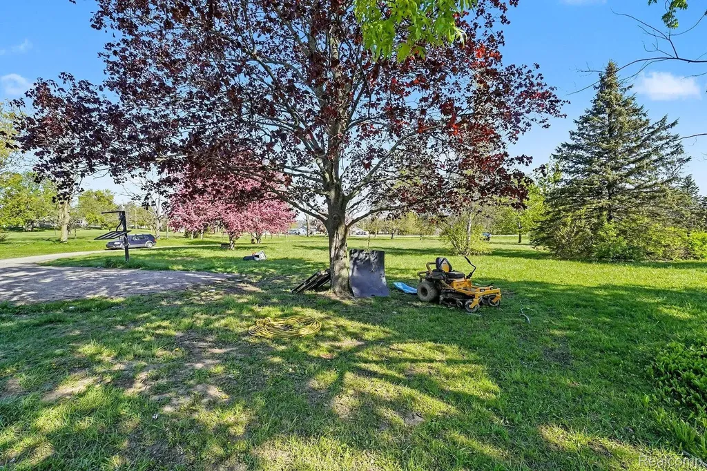 7255 Lahring Road Argentine Township MI 48436